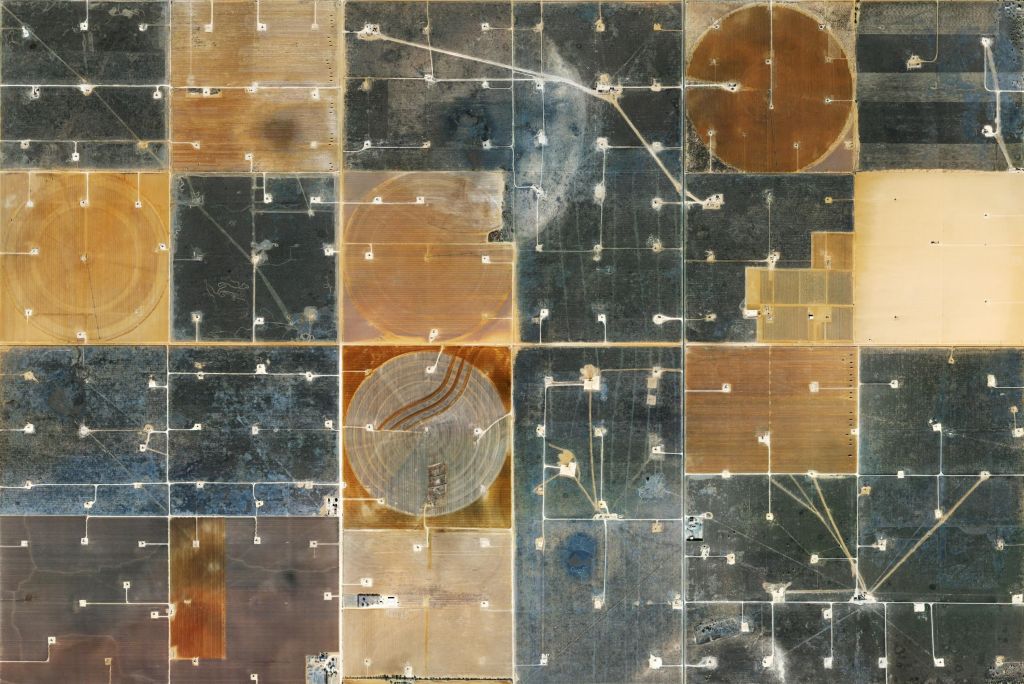 “Machinic landscapes: Art practices at the intersection of machinic logic and natural forms”: A hybrid seminar with Dr Lila Lee-Morrison, 15&nbsp;April.